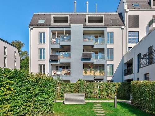 Gartenansicht - hochwertige 81m² 3-Zimmer-Neubau-Dachgeschoss-Woh. (2021) mit großer Loggia, Keller und Stellplatz