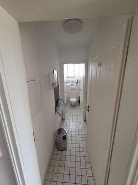 WC - 