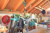 Werkstatt über den Garagen - 