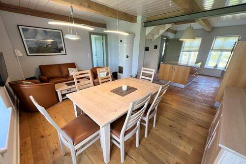 Wohn- und Essbereich (rechte DHH) - 