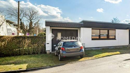 Garage - Bungalow mit 87,00 m&sup2; in Dresden zum Kaufen