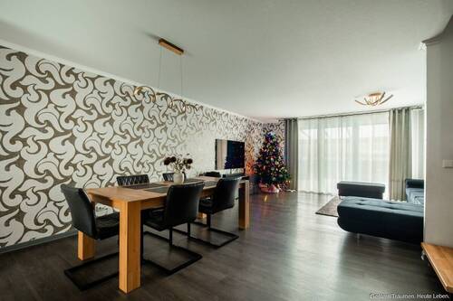 Wohnzimmer Erdgeschoss (Bild 2) - 5 Zimmer Reihenmittelhaus in Bad Säckingen