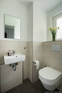 Gäste-WC Erdgeschoss - 