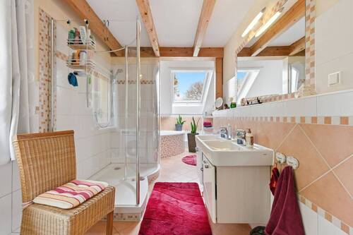 Badezimmer Vorderhaus - 