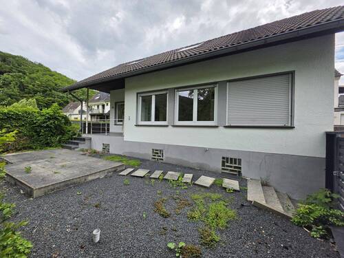 Bild 2 - 3 Zimmer Einfamilienhaus zur Miete in Roßbach