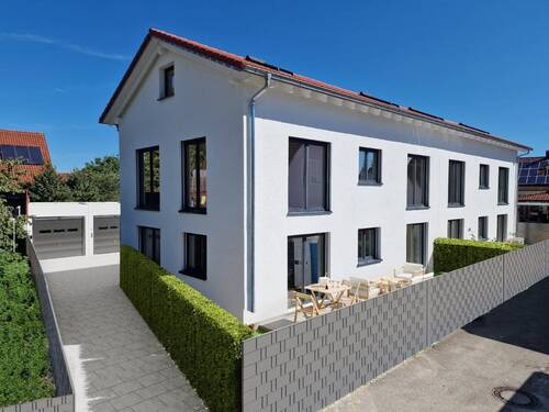 DHH1 und Terrasse - 