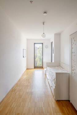 Zimmer 3 - 