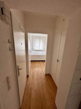 Flur - 2 Zimmer Etagenwohnung zur Miete in Wesseling