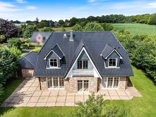 Außenansicht - 8 Zimmer Einfamilienhaus in Schwissel / Christiansfelde