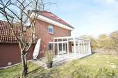 Wintergarten und Terrasse - 6 Zimmer Mehrfamilienhaus, Wohnhaus in Suhlendorf