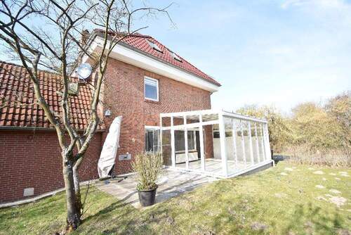 Wintergarten und Terrasse - 6 Zimmer Mehrfamilienhaus, Wohnhaus in Suhlendorf