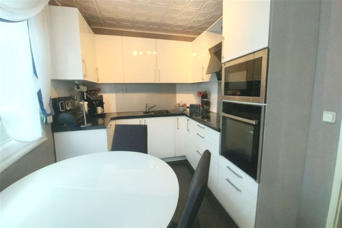 Einbauküche mit Sitzecke - 