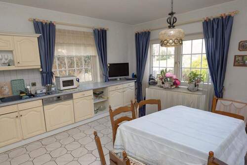 Küche - 6 Zimmer Einfamilienhaus in Weener