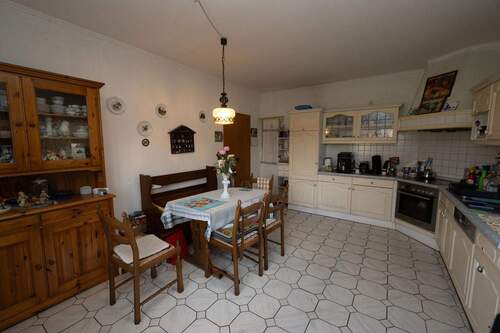 Küche Sitzecke - Einfamilienhaus mit 175,00 m&sup2; in Weener zum Kaufen