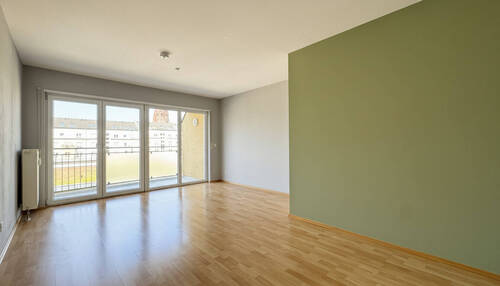 Wohn-/Essbereich Ansicht I - 3 Zimmer Etagenwohnung zum Kaufen in Frankfurt am Main