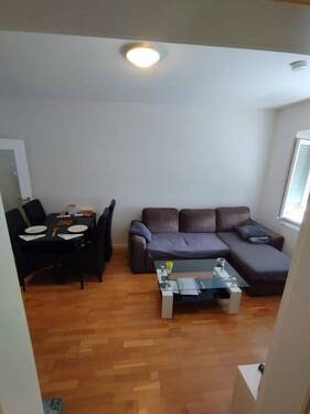 Wohnzimmer Ansicht2 - Schöne zentrale Wohnung im Ostend
