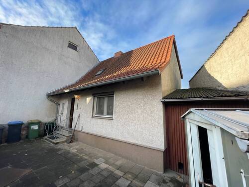 Ansicht - Kleines Wohnhaus in Hermsdorf - 60.000,00 EUR Kaufpreis, ca.  74,00 m² Wohnfläche