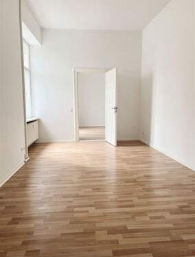 Zimmer 1 - 2 Zimmer Etagenwohnung zum Kaufen in Berlin
