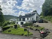 Bild 1 - Gepflegtes Einfamilienhaus in ruhiger, naturnaher Lage!