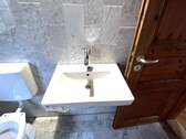 und Waschbecken - 