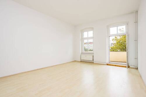 Wohnzimmer - 3 Zimmer Etagenwohnung in Berlin