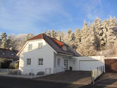 Titelbild - 4 Zimmer Einfamilienhaus zum Kaufen in Sachsen bei Ansbach