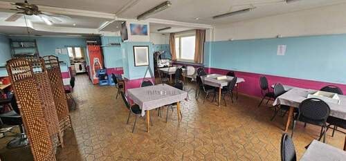 Sitzfläche Richtung Küche - Gewerbeobjekt (Büro, Produktion, Verkauf) in Erlangen zum Kaufen