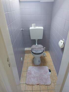 WC - 