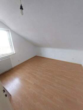 Schlafzimmer /Büro - Etagenwohnung mit 67,00 m² in Ebersbach-Sulpach zum Kaufen