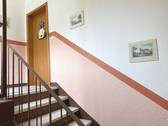 Treppenbereich - Zugang zur Wohnung im Dachgeschoss - 