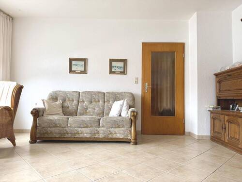 Wohnzimmer im Erdgeschoss - 