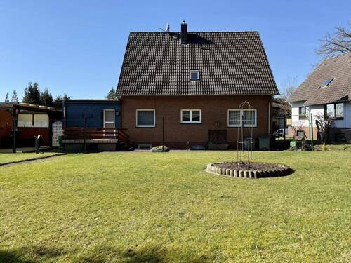 Rückwärtige Hausansicht - Garten - 