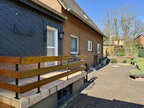 Rückwärtige Seitenansicht des Hauses - 