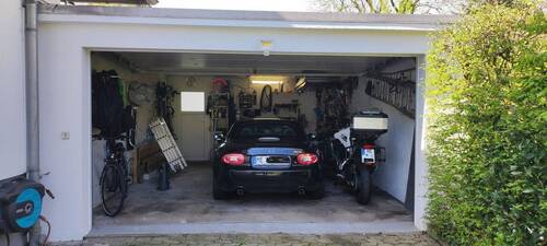 Großräumige Garage - 6 Zimmer Einfamilienhaus in Ratingen