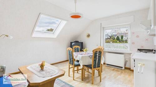 Wohnküche OG - GRENZNÄHE: FREISTND. WOHNHAUS 200 M² WFL. GARTEN + GARAGE IN TOP WOHNLAGE