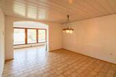 Wohnzimmer EG - 6 Zimmer Mehrfamilienhaus, Wohnhaus in Altrip