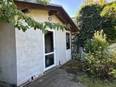 massives Gartenhaus mit Stromanschluss - 