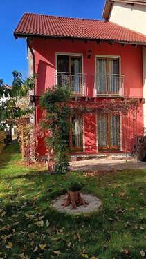 Rückseite mit Terrasse - 5 Zimmer Reihenendhaus zum Kaufen in Freital