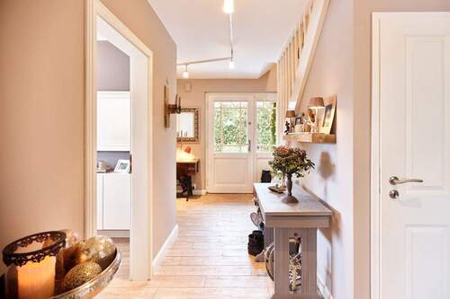 Eingangsbereich - 5 Zimmer Einfamilienhaus in Garstedt