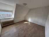Zimmer im Dachgeschoss - 