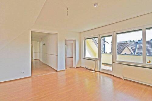 Heller Essbereich mit Zugang zum Balkon - Etagenwohnung mit 107,00 m&sup2; in Bad Honnef zum Kaufen