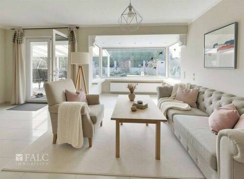 Wohnzimmer - Mehrfamilienhaus, Wohnhaus mit 200,00 m&sup2; in Wachtberg zum Kaufen