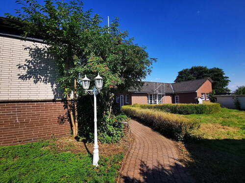 Ansicht mit Hinterhaus - 