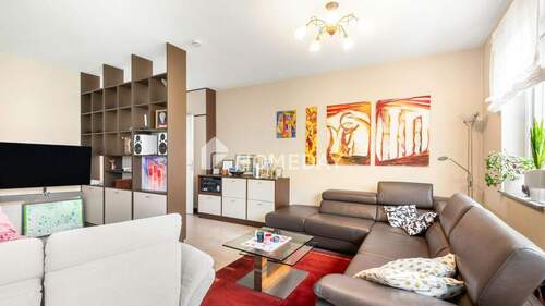 Wohnzimmer 2 - 3 Zimmer Etagenwohnung in Berlin