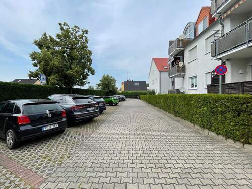 Stellplatz - 3-Zi.-Wohnung mit Terrasse & Stellplatz Dresden Weinböhla Neubau