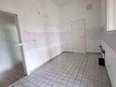 Küche mit Abstellkammer - Etagenwohnung mit 95,60 m² in Chemnitz zur Miete