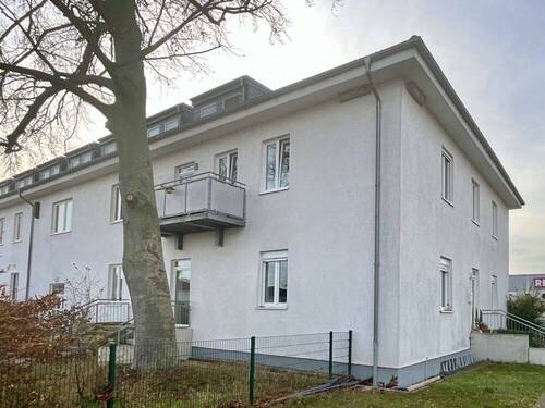 Hausansicht - Eigentumswohnung mit großem Garten und Terrasse in Werder