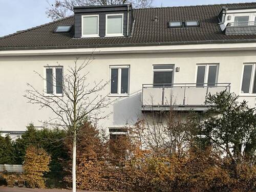 Blick von der Straße - 2 Zimmer Etagenwohnung in Werder (Havel)