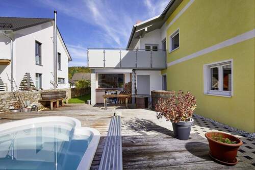 Pool und Outdoorküche - 