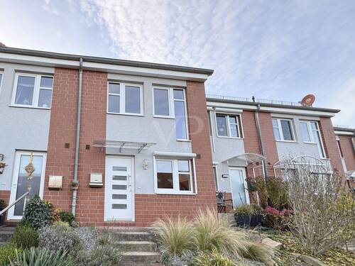 Hausansicht - 4 Zimmer Reihenmittelhaus zum Kaufen in Springe